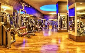 Budapest Eye Apartment With Gym & Spa